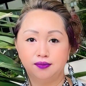 Meet your Posher, Bee